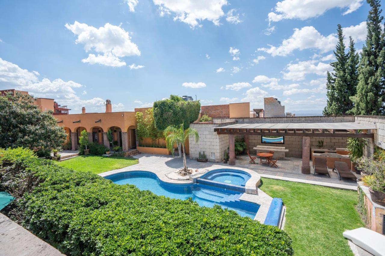 Angelic Centro 2br, Pool & Jacuzzi, Gated Village *