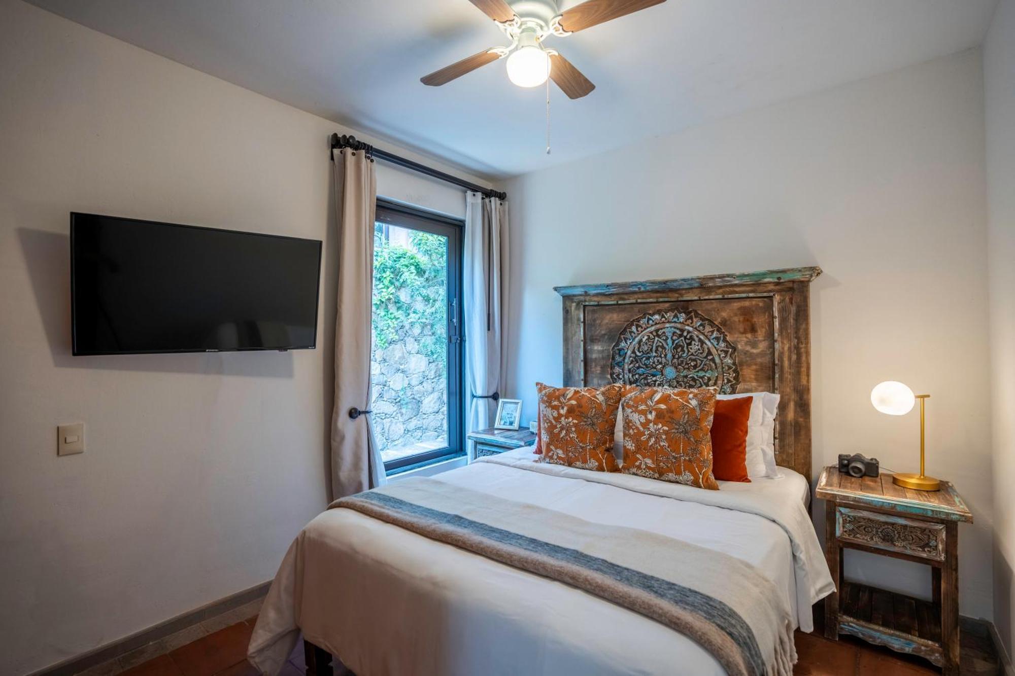 Angelic Centro 2br, Pool & Jacuzzi, Gated Village Holiday home San Miguel de Allende
